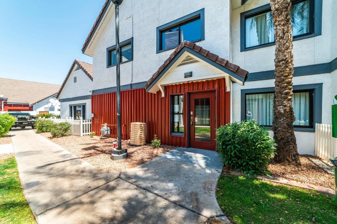 Metro Phx Upstairs 2Bd Sleeps 6 Heated Pool No Pets Allowed フェニックス エクステリア 写真